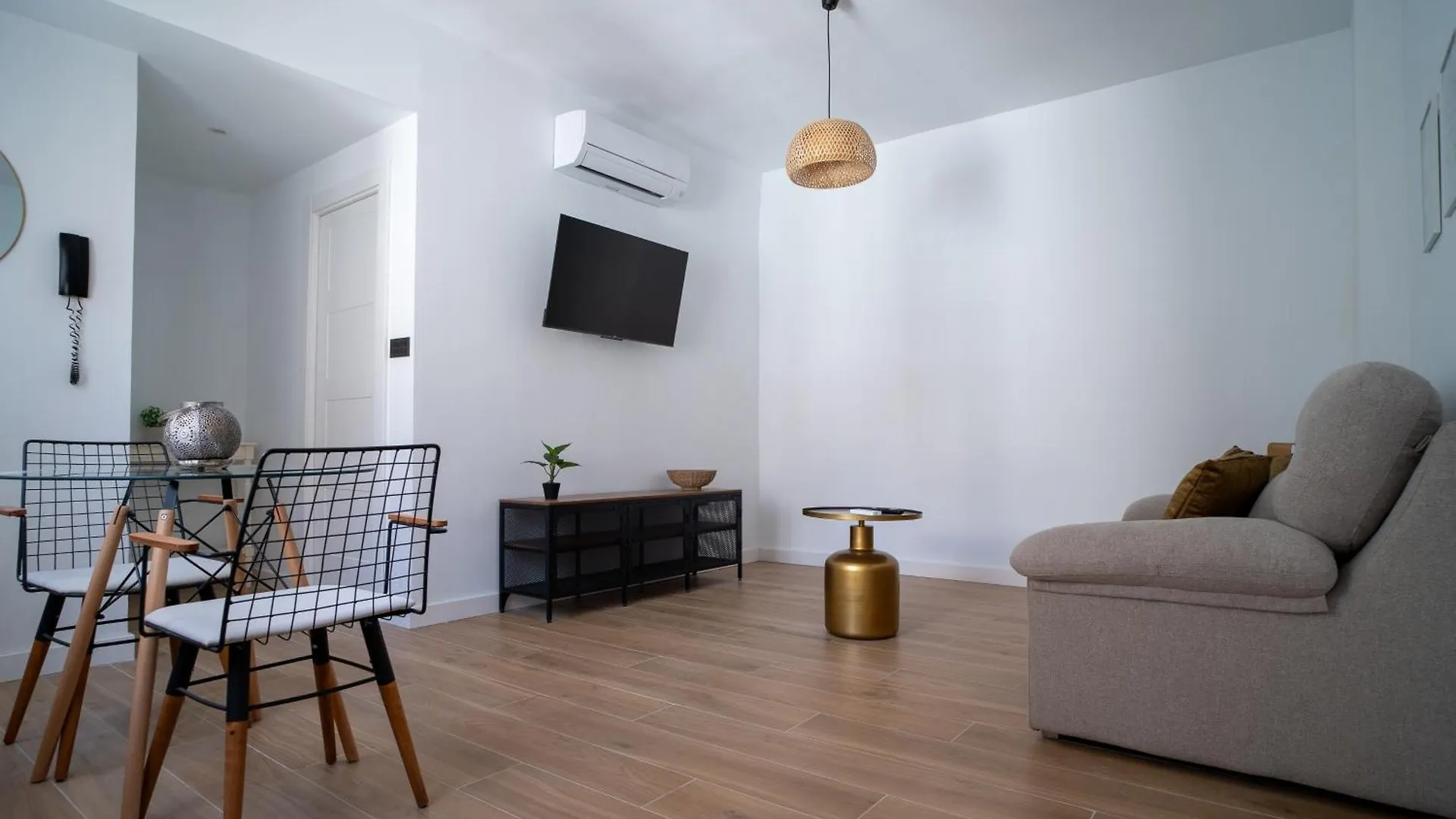 Apartamentos Gomerez 30 Granada España