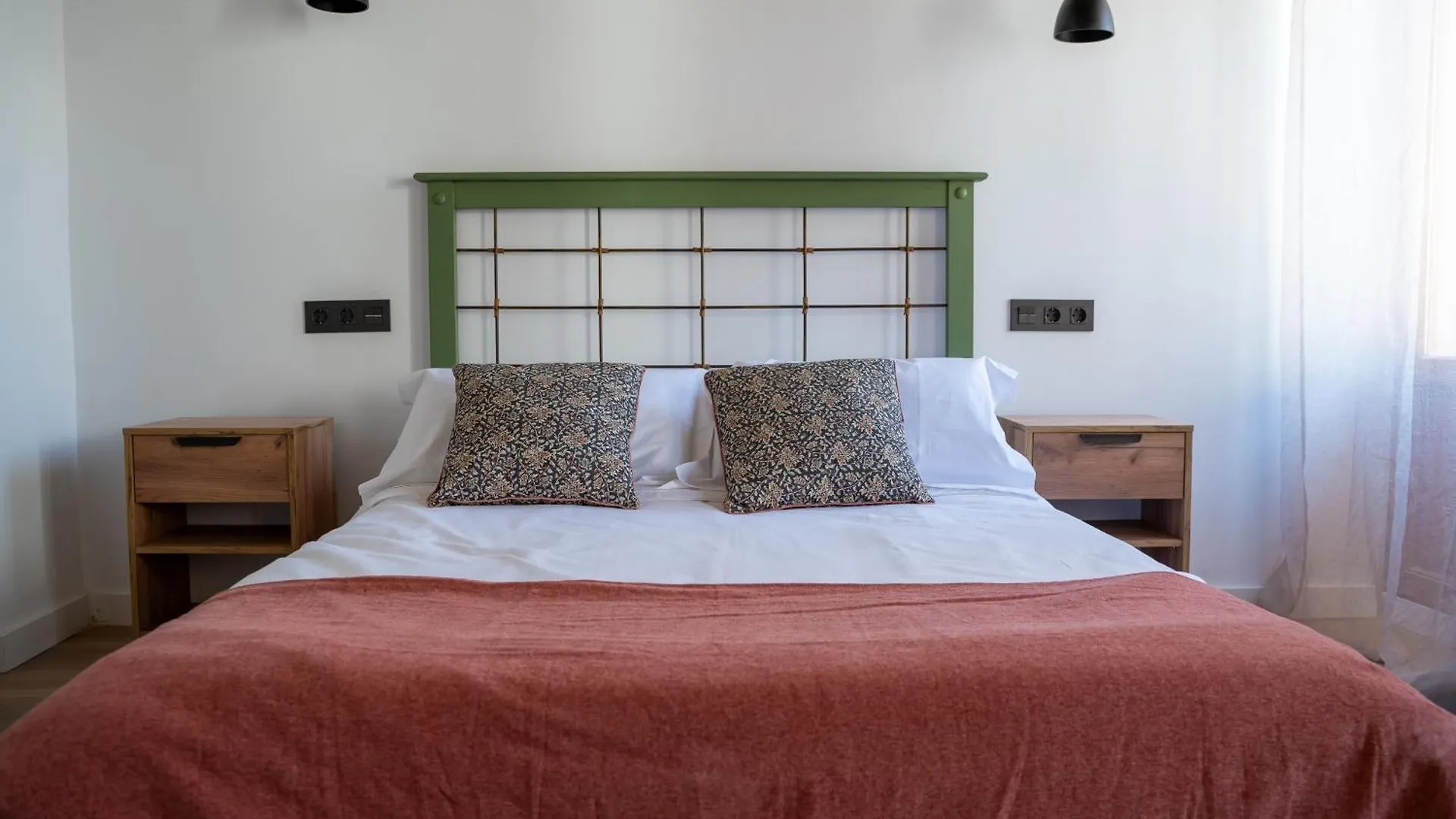 Apartamentos Gomerez 30 Granada 0*,  España